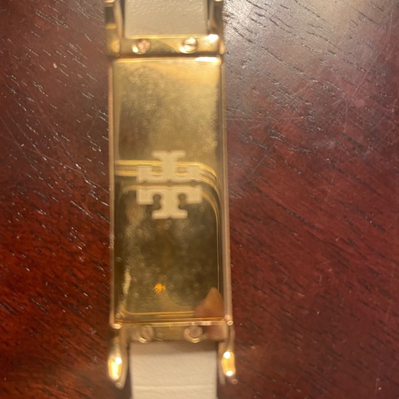 Tory Burch FitBit wrap watch - Picture 7 of 12